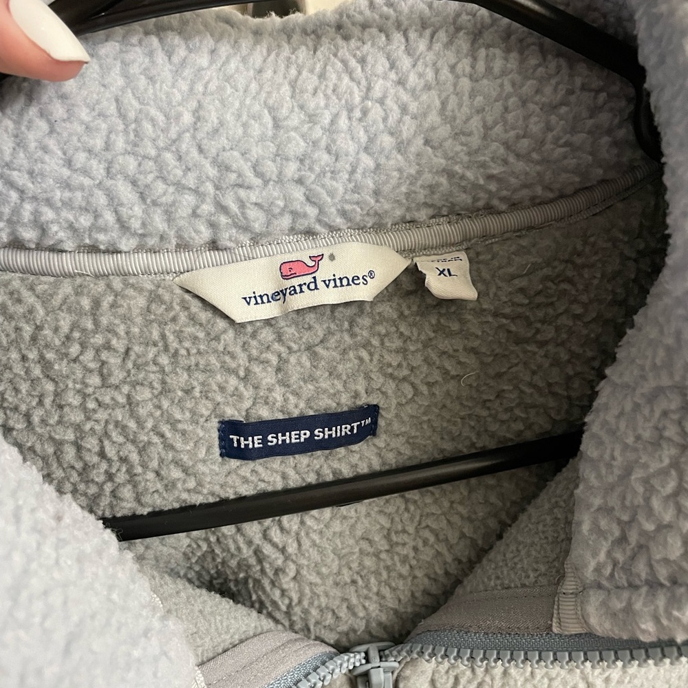 NWOT Vineyard Vines Shep Shirt - Picture 3 of 3
